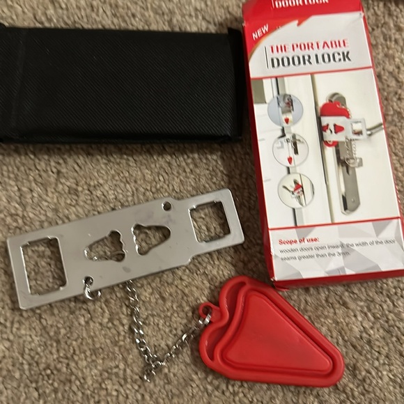 Portable Door Lock & Door Stop Alarm, Dual Protection Security Door Safety - Picture 8 of 10